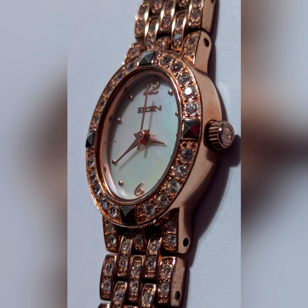 Ladies Elgin Rose Gold Tone Clear Gemstone Watch like new working